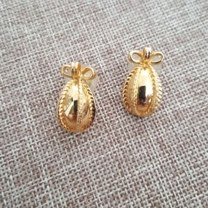 Joan Rivers gold egg earrings
